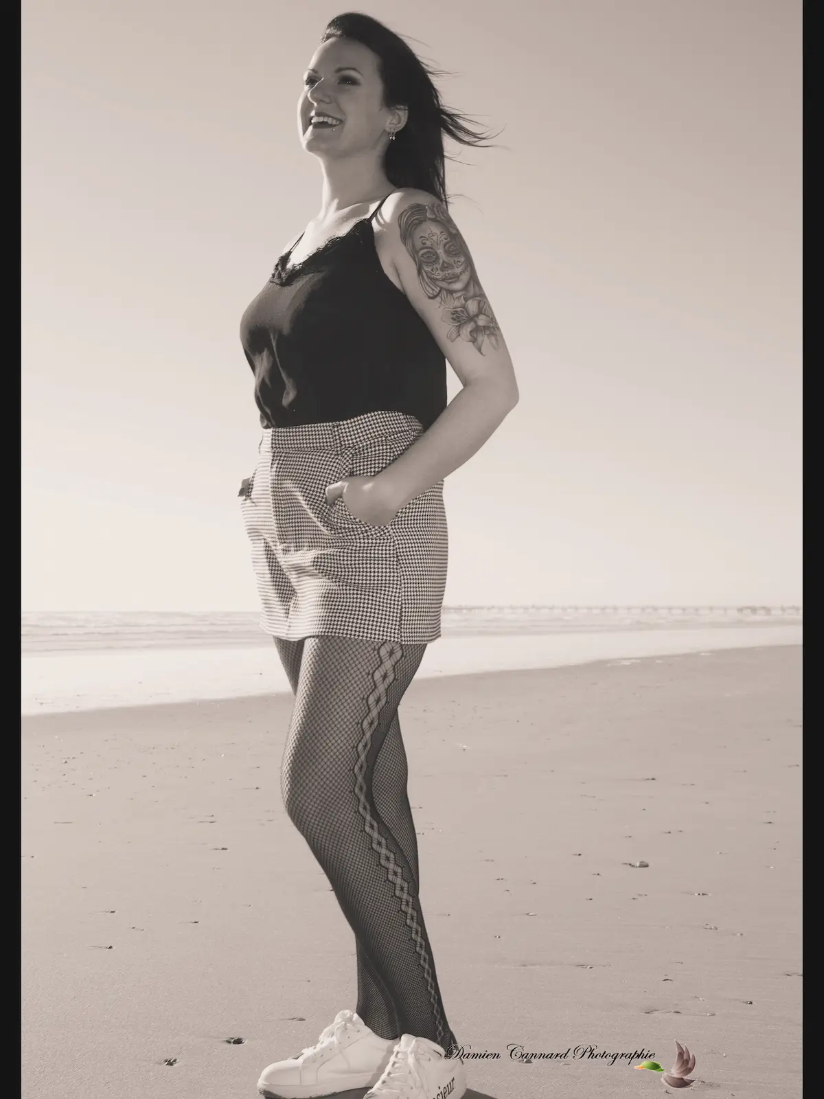 Portrait d'une femme sereine dans un environnement spa